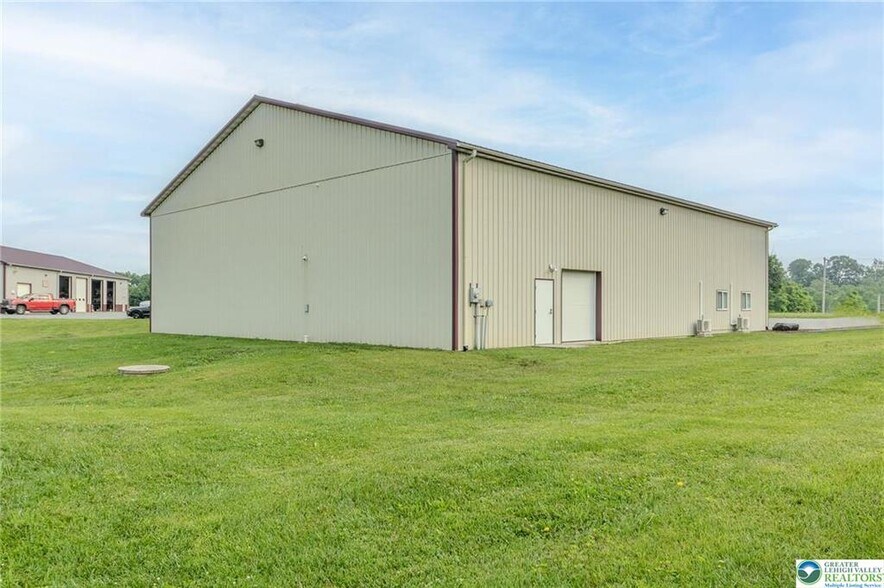 More Photos Of 2956 Betz Ct, Orefield Warehouse For Sale
