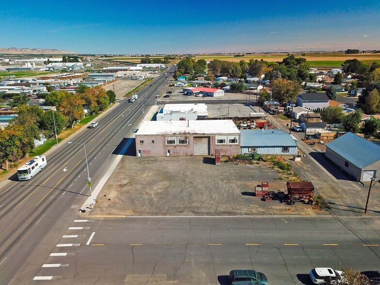 More Photos Of 512 F St SE, Quincy Manufacturing For Sale