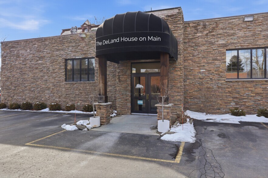 More Photos Of 1 E Church St, Fairport Restaurant For Sale