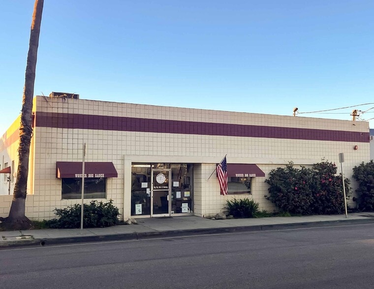 More Photos Of 220 Taylor St, Monrovia Warehouse For Sale