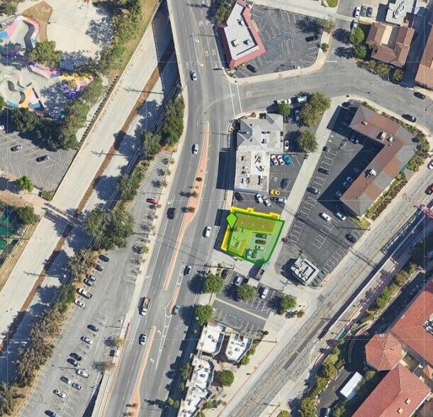 More Photos Of 1522 Canada Blvd, Glendale Office For Sale