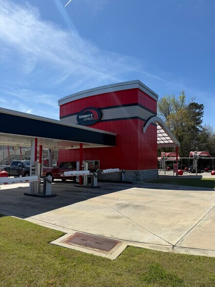 More Photos Of 2772 Riverside Dr, Macon-Bibb Carwash For Sale