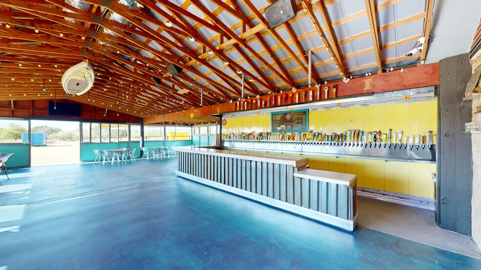 More Photos Of 11 Upper Cibolo Creek Rd, Boerne Restaurant For Sale