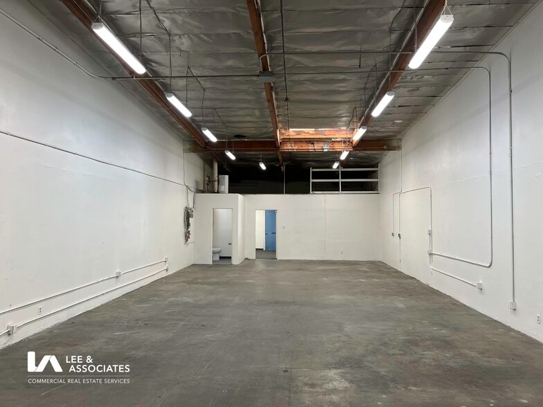 More Photos Of 16220-16228 Gundry Ave, Paramount Warehouse For Lease