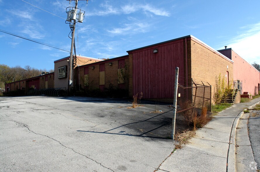 More Photos Of 2211 Windsor St, Chattanooga Service For Sale