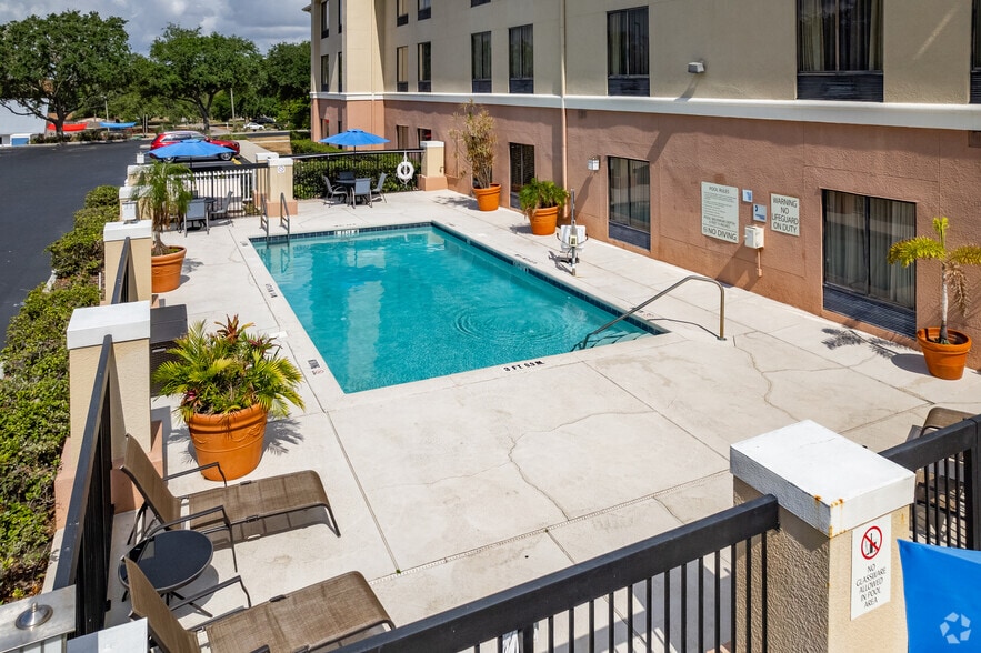 More Photos Of 1810 S Highway 27, Clermont Hotel For Sale