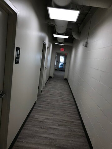 More Photos Of 7490 N 36th St, Pinellas Park Loft Creative Space For Lease