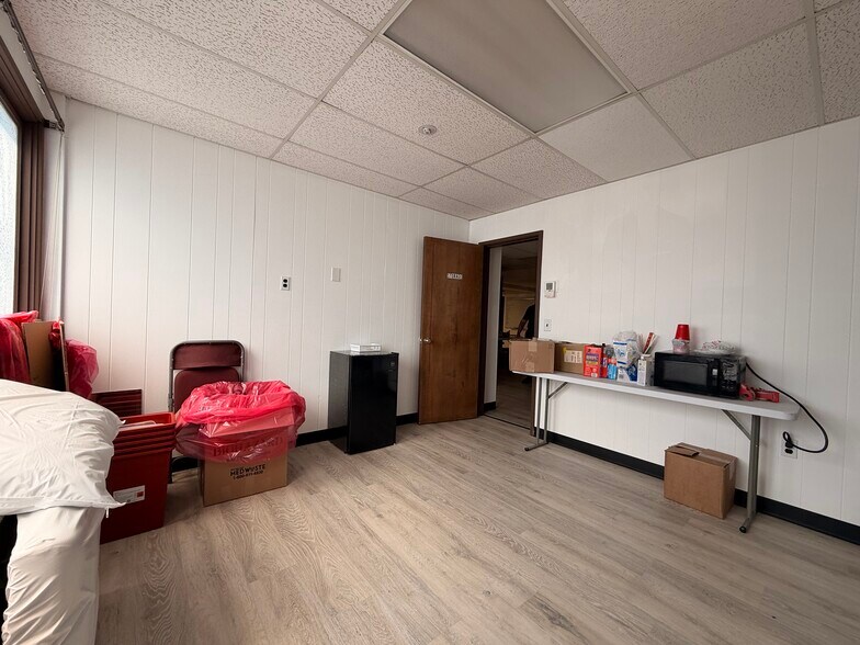 More Photos Of 333 School St, Pawtucket Medical For Sale