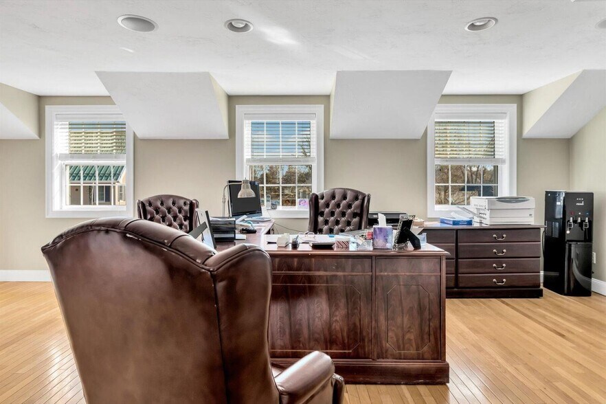 More Photos Of 804 Main St, Osterville Office Residential For Sale