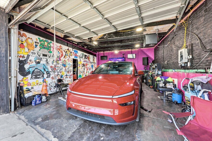 More Photos Of 401 S Springfield Rd, Clifton Heights Storefront Retail Residential For Sale