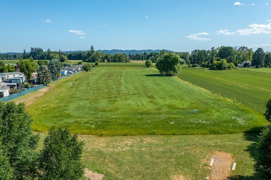 More Photos Of 2300 SE Stratus Ave, Mcminnville Land For Sale