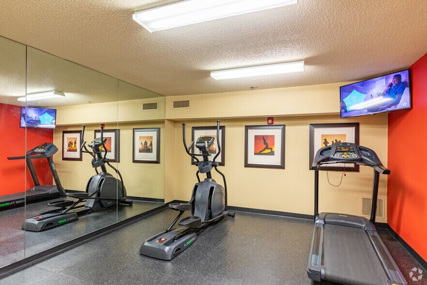 More Photos Of 7065 Jimmy Carter Blvd, Peachtree Corners Hotel For Sale