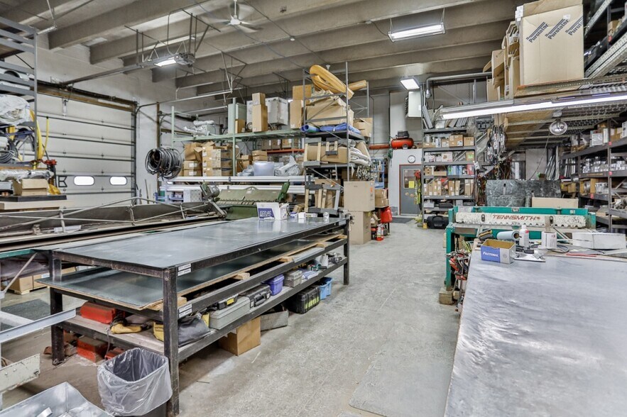More Photos Of 711 3rd St, Marathon Manufacturing For Sale