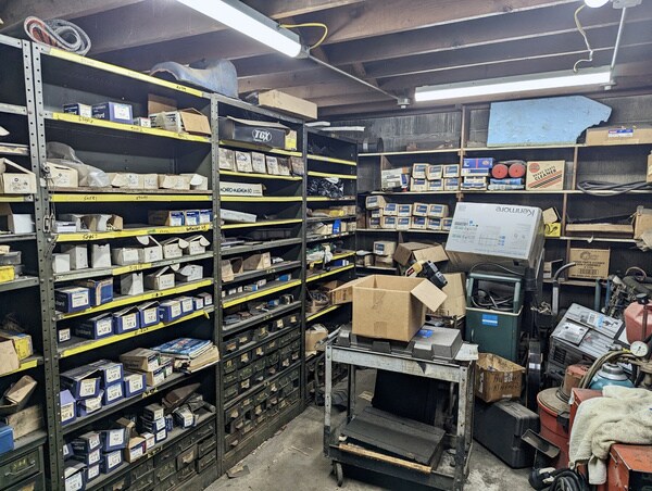 More Photos Of 1409 SW Jefferson Ave, Peoria General Retail For Sale