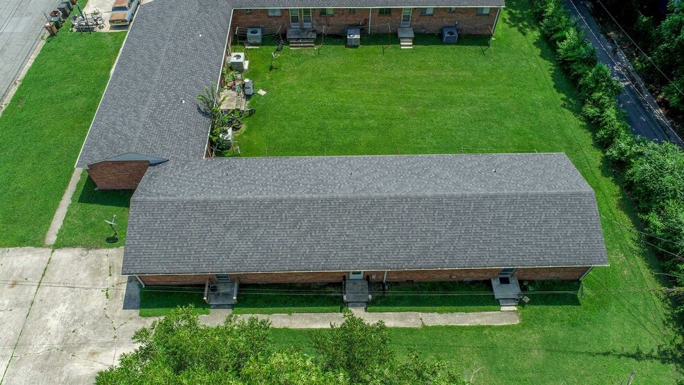 More Photos Of 606 Sampson St, Greensboro Apartments For Sale