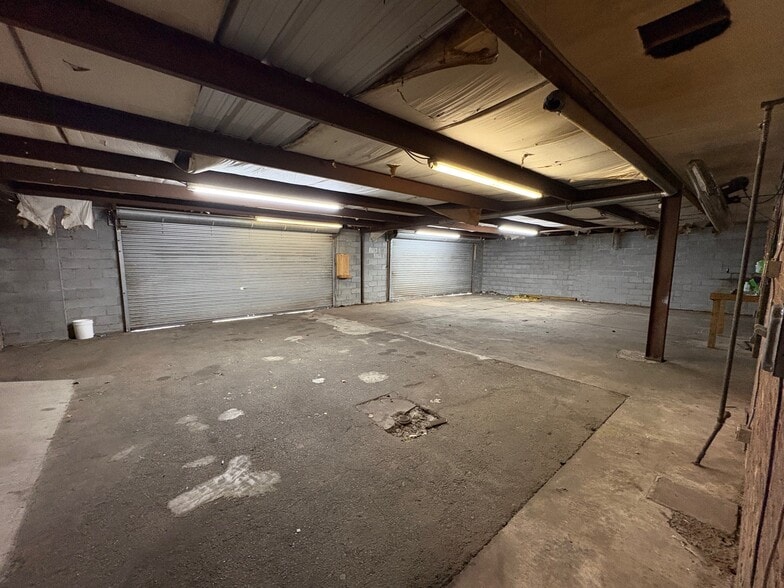 More Photos Of 3251 W Bay St, Savannah Light Manufacturing For Lease