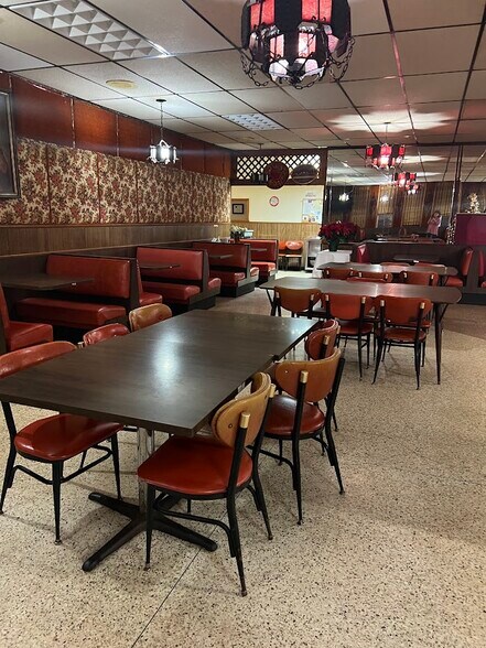 Primary Photo Of 5000-5012 State Ave, Kansas City Multifamily For Sale