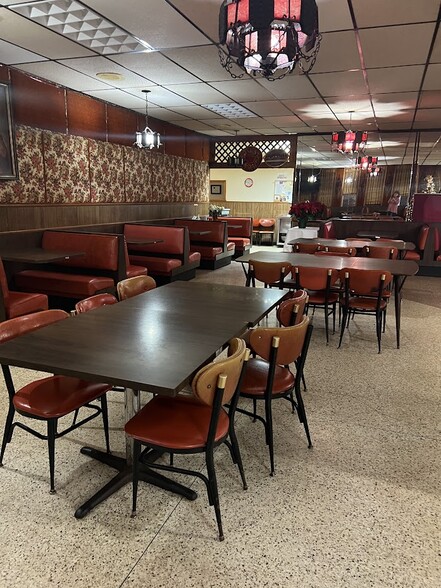 More Photos Of 5000-5012 State Ave, Kansas City Multifamily For Sale