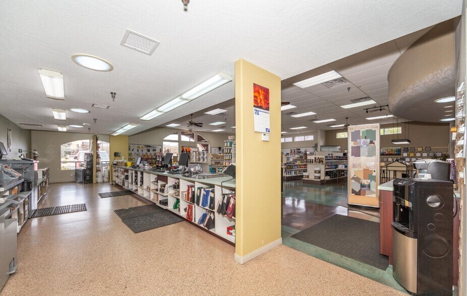 More Photos Of 415 S Main St, Cottonwood Storefront Retail Office For Sale