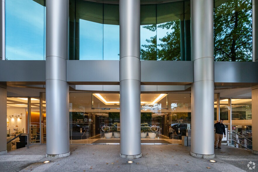 More Photos Of 1066 W Hastings St, Vancouver Office For Lease