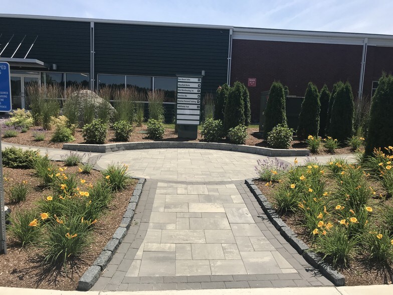 More Photos Of 241 Francis Ave, Mansfield Warehouse For Lease