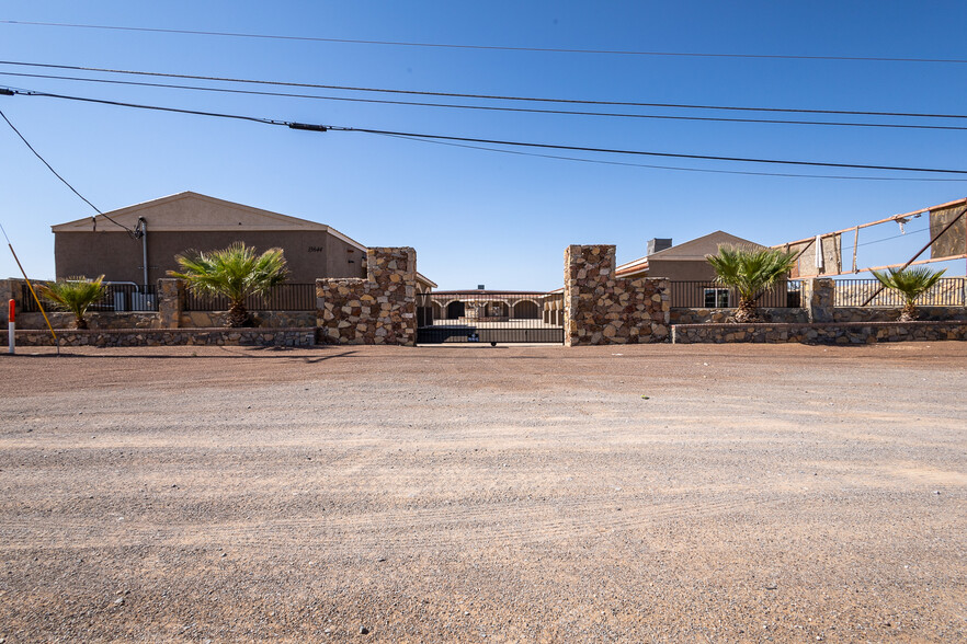 Primary Photo Of 13644 David Dr, El Paso Flex For Sale