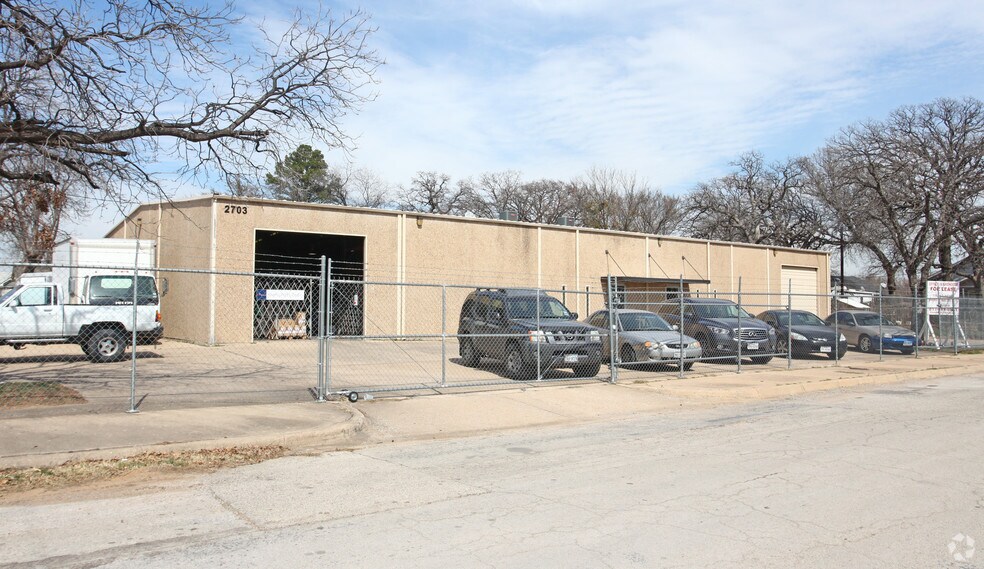 Primary Photo Of 2703 Marshall St, Fort Worth Warehouse For Sale