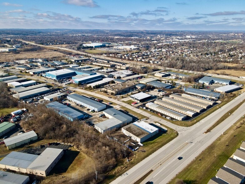 More Photos Of 105 Wilmont Dr, Waukesha Light Manufacturing For Sale