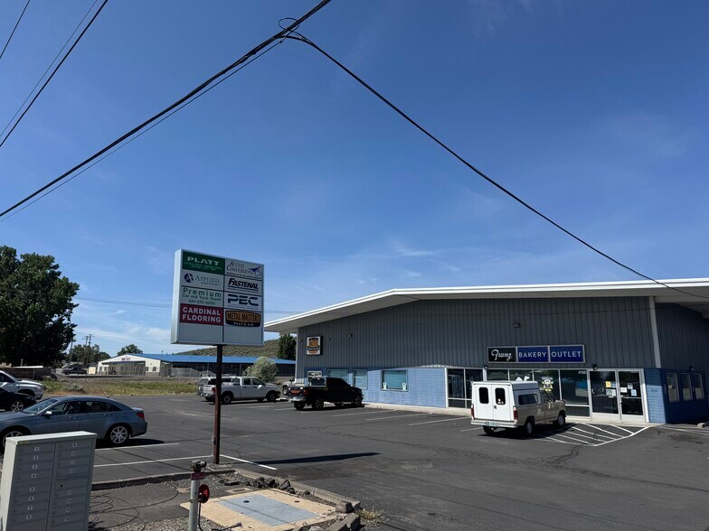 More Photos Of 4100-4204 Washburn Way, Klamath Falls Warehouse For Lease