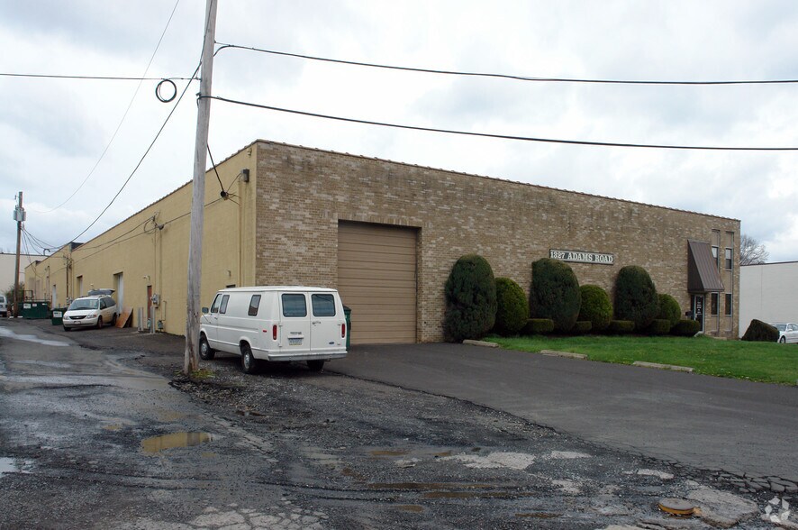 More Photos Of 1327 Adams Rd, Bensalem Warehouse For Lease