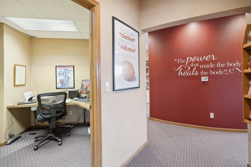 More Photos Of 101 Jones St, Barneveld General Retail For Sale