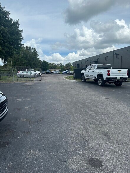 More Photos Of 1011 W Lancaster Rd, Orlando General Retail For Sale