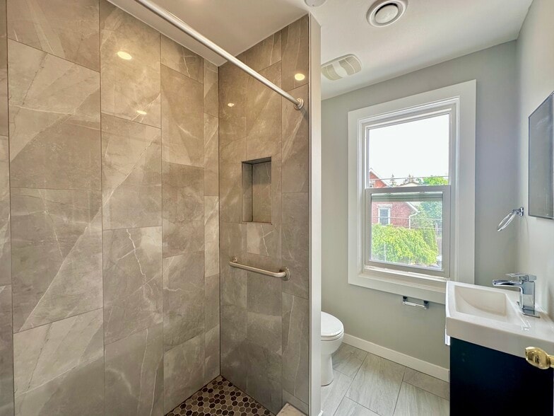 More Photos Of 240 Marier Ave, Ottawa Apartments For Sale