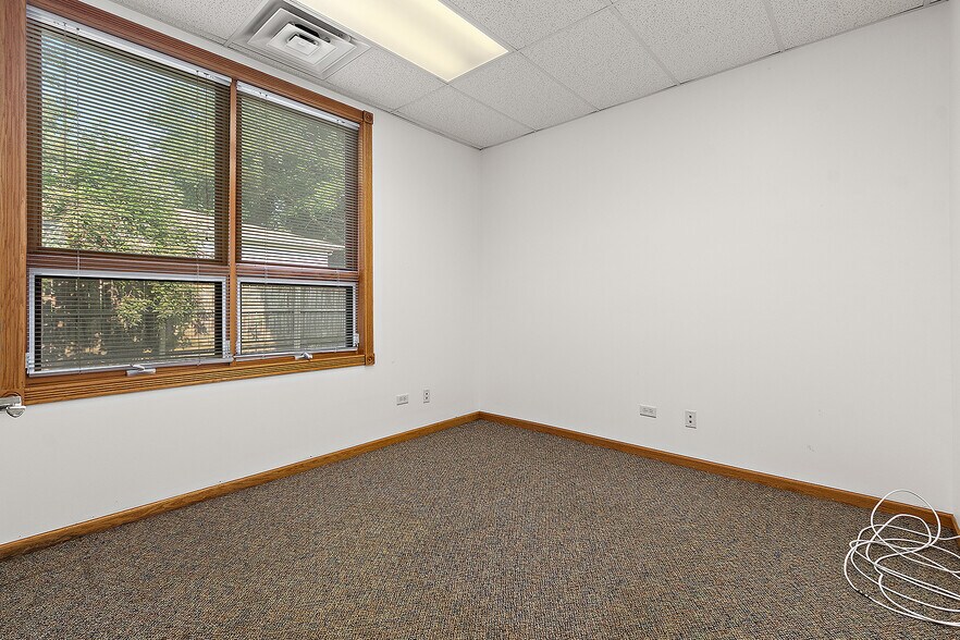 More Photos Of 12508 S Harlem Ave, Palos Heights Medical For Sale