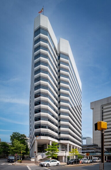 More Photos Of 7500 Old Georgetown Rd, Bethesda Office For Lease