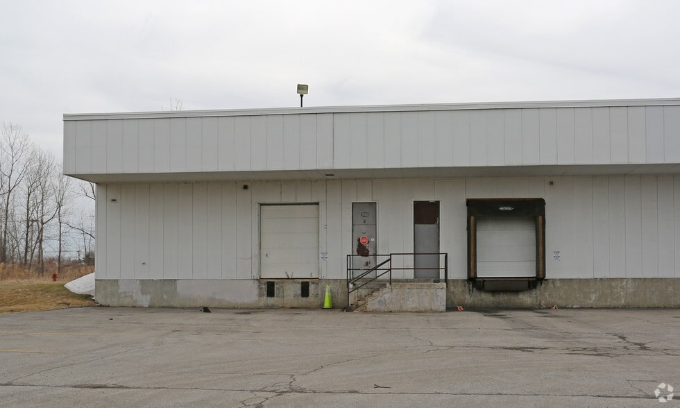More Photos Of 160 Bud Mil Dr, Buffalo Manufacturing For Lease