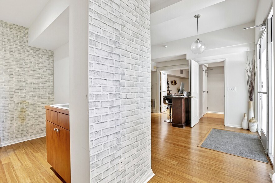 More Photos Of 46 W Julian St, San Jose Apartments For Sale