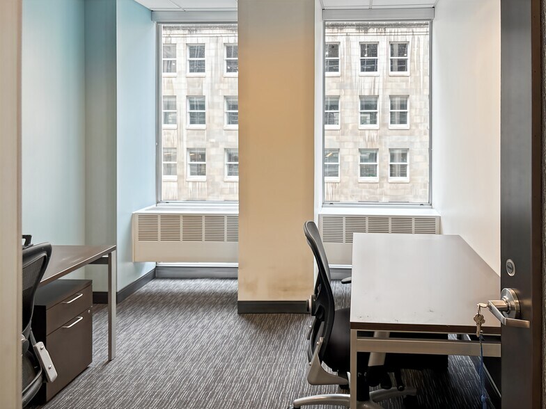 More Photos Of 5113 S Harper Ave, Chicago Coworking Space