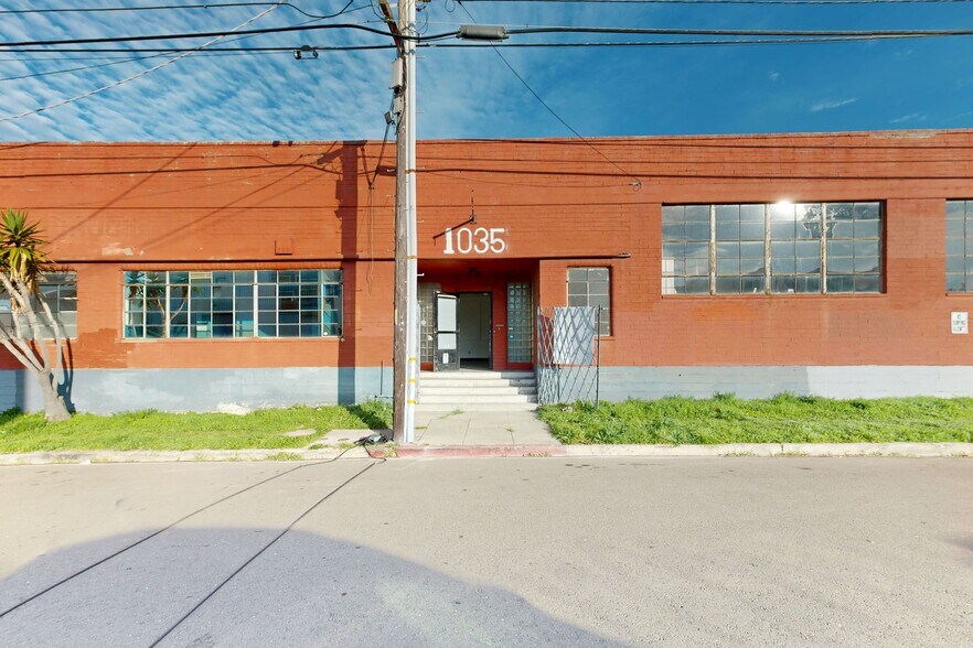 More Photos Of 1035 Murray St, Berkeley Showroom For Lease