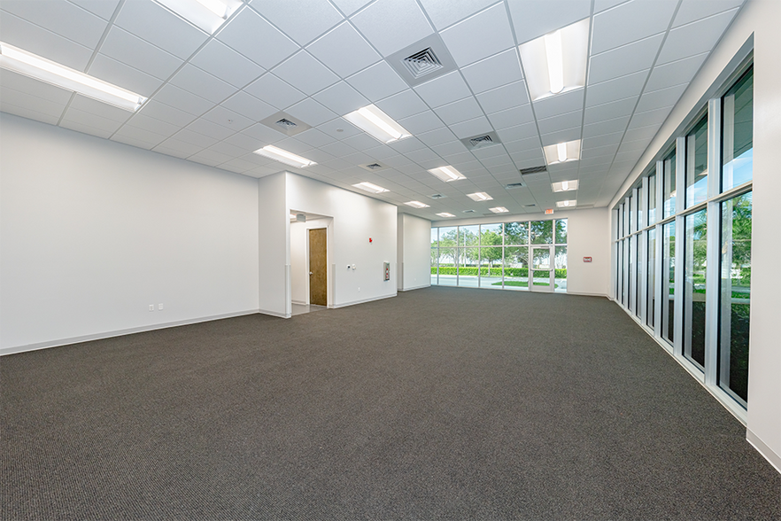 More Photos Of 12000 NW 39 St, Coral Springs Unknown For Lease