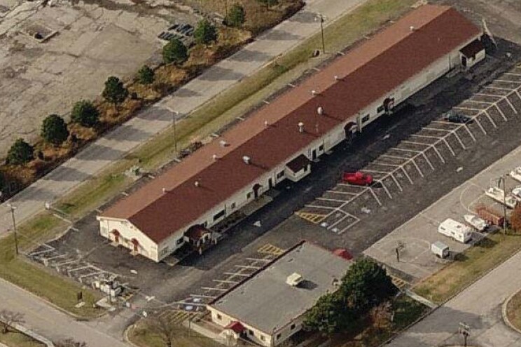 More Photos Of 15430 Andrews Ave, Kansas City Flex For Lease