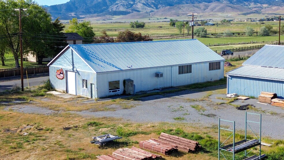 More Photos Of 451 N 11th St, Montague Warehouse For Sale