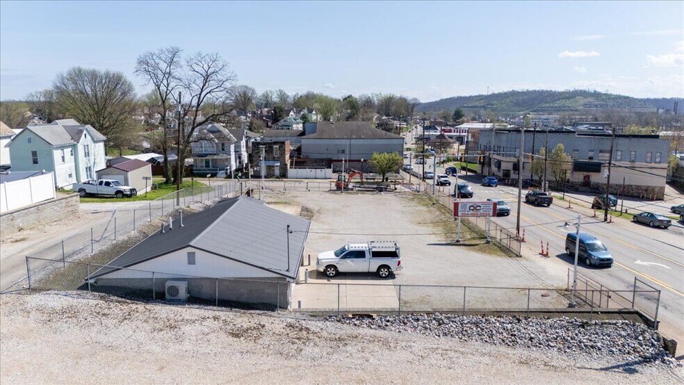 More Photos Of 705 7th St, Parkersburg Auto Dealership For Sale