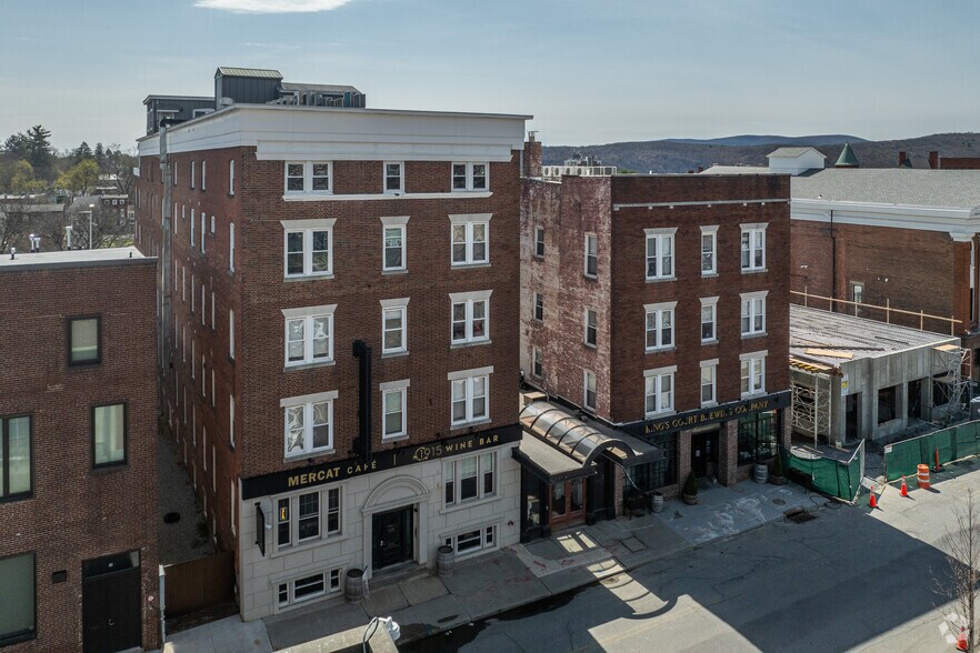 More Photos Of 40 Cannon St, Poughkeepsie Apartments For Lease