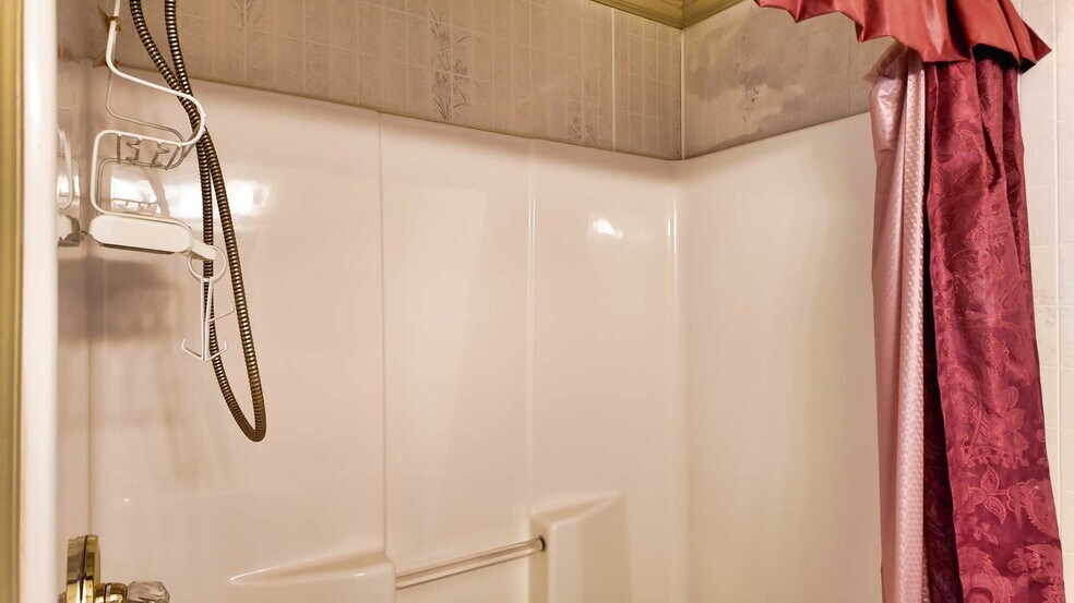 More Photos Of 11763 N Us-319, Thomasville Manufacturing For Sale