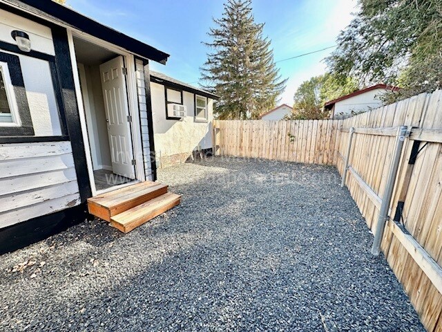 More Photos Of 415 S 11th E, Mountain Home Multifamily For Sale