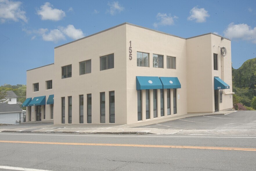 More Photos Of 155 Main St, Brewster Office For Sale