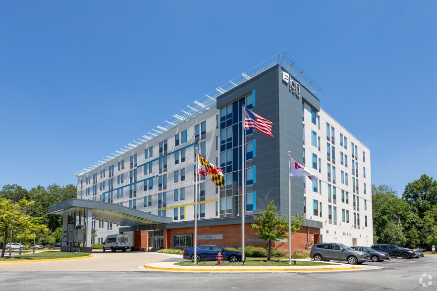 Primary Photo Of 1741 W Nursery Rd, Linthicum Hotel For Sale