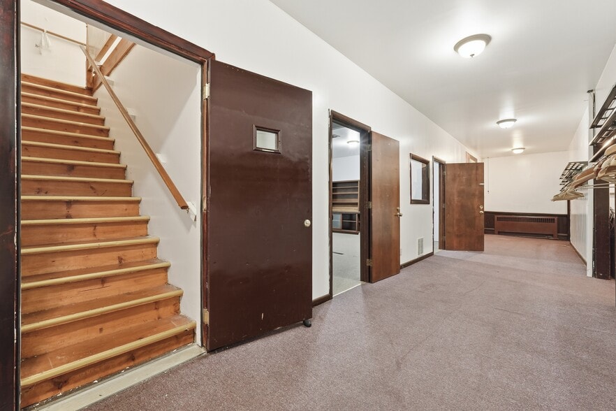 More Photos Of 18 Salem St, Springfield Religious Facility For Sale