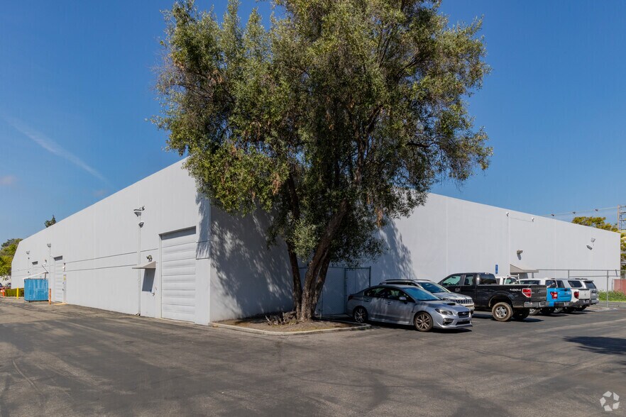 More Photos Of 528-532 Mercury Dr, Sunnyvale Light Manufacturing For Lease